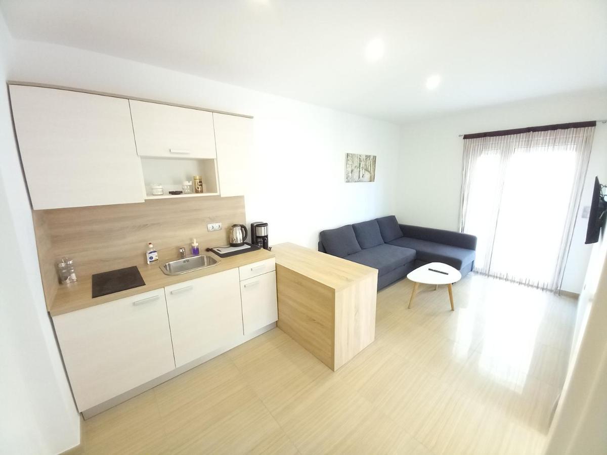 Apartmani Tropical 보디체 외부 사진